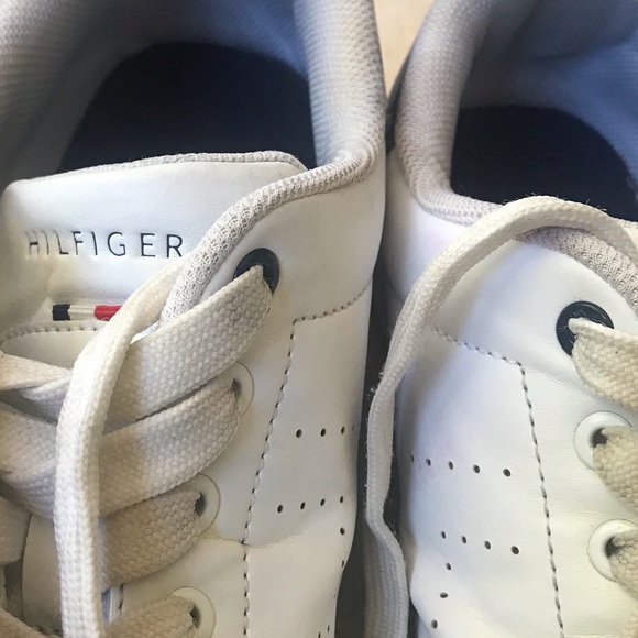 Tommy Hilfiger Men's White Leather Shoe - Picture 3 of 6